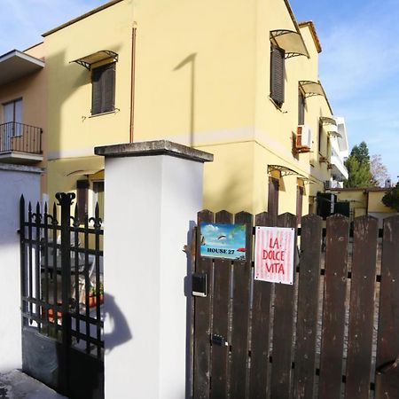 Apartamento House 27 Fiumicino Exterior foto